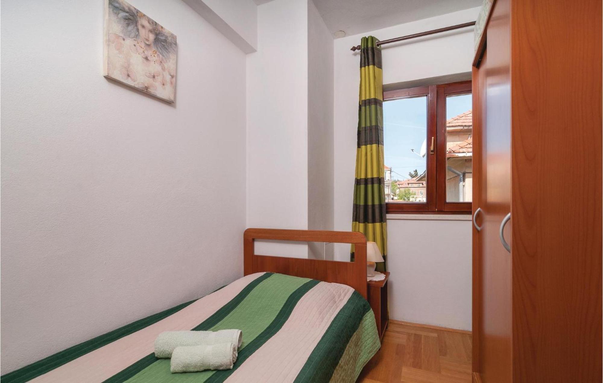 Lovely Apartment In Split With Wifi Exterior photo